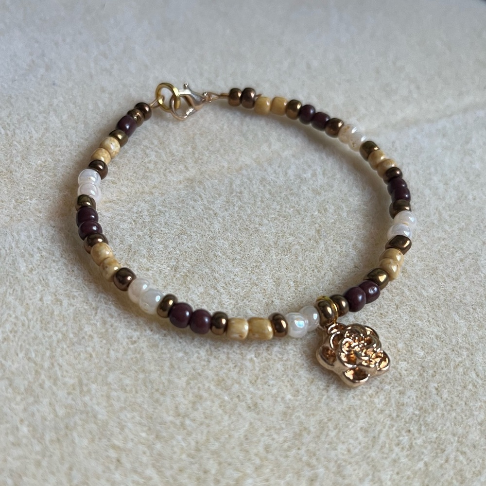 *2 for $20* Brown/Tan/White Beaded Flower Charm Bracelet